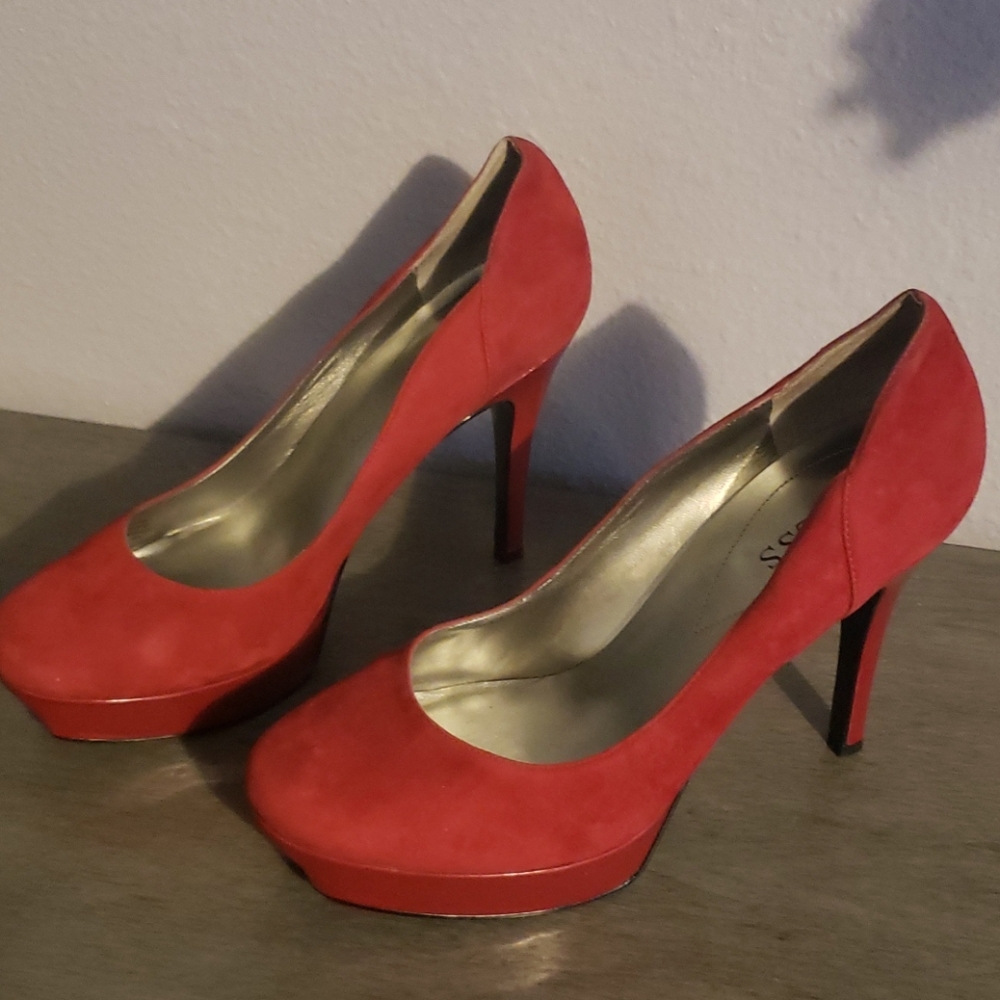 Shoes - Picture 2 of 7